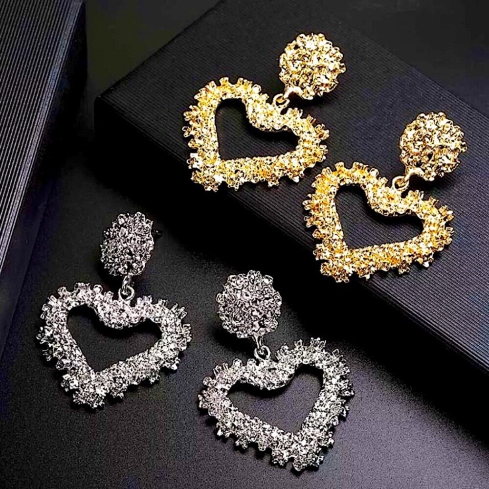 🆑10/$25🆑𝗖𝗟𝗘𝗔𝗥𝗔𝗡𝗖𝗘 Big Heart Silver Dangle Earrings NEW - Picture 7 of 9